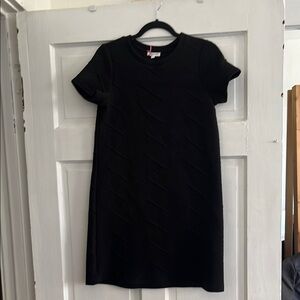 Black Short Sleeve Shift Dress